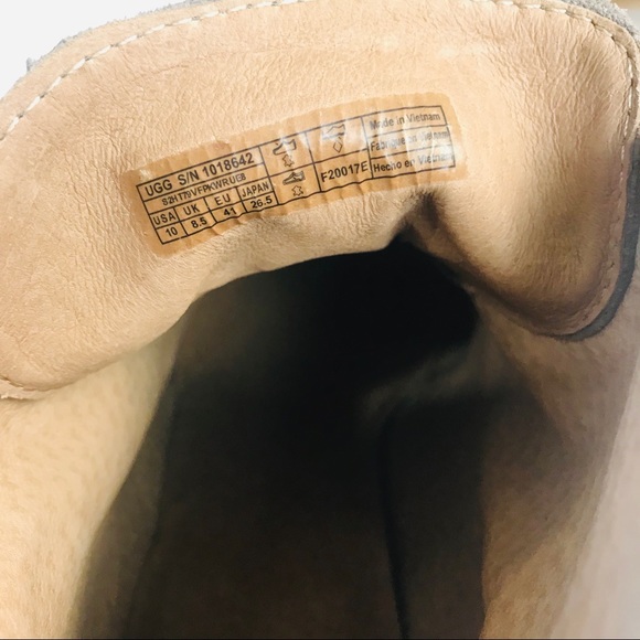 Ugg Corin Suede Fringe Heeled Bootie Beige 10 EUC - Picture 5 of 7